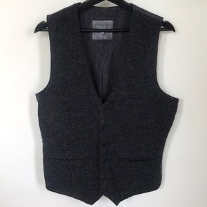 Aeropostale Men’s vest Size M